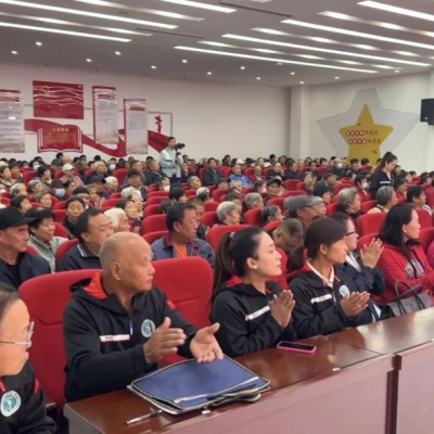 響應(yīng)國家號(hào)召加強(qiáng)全民健身！迷你高球走進(jìn)社區(qū)！